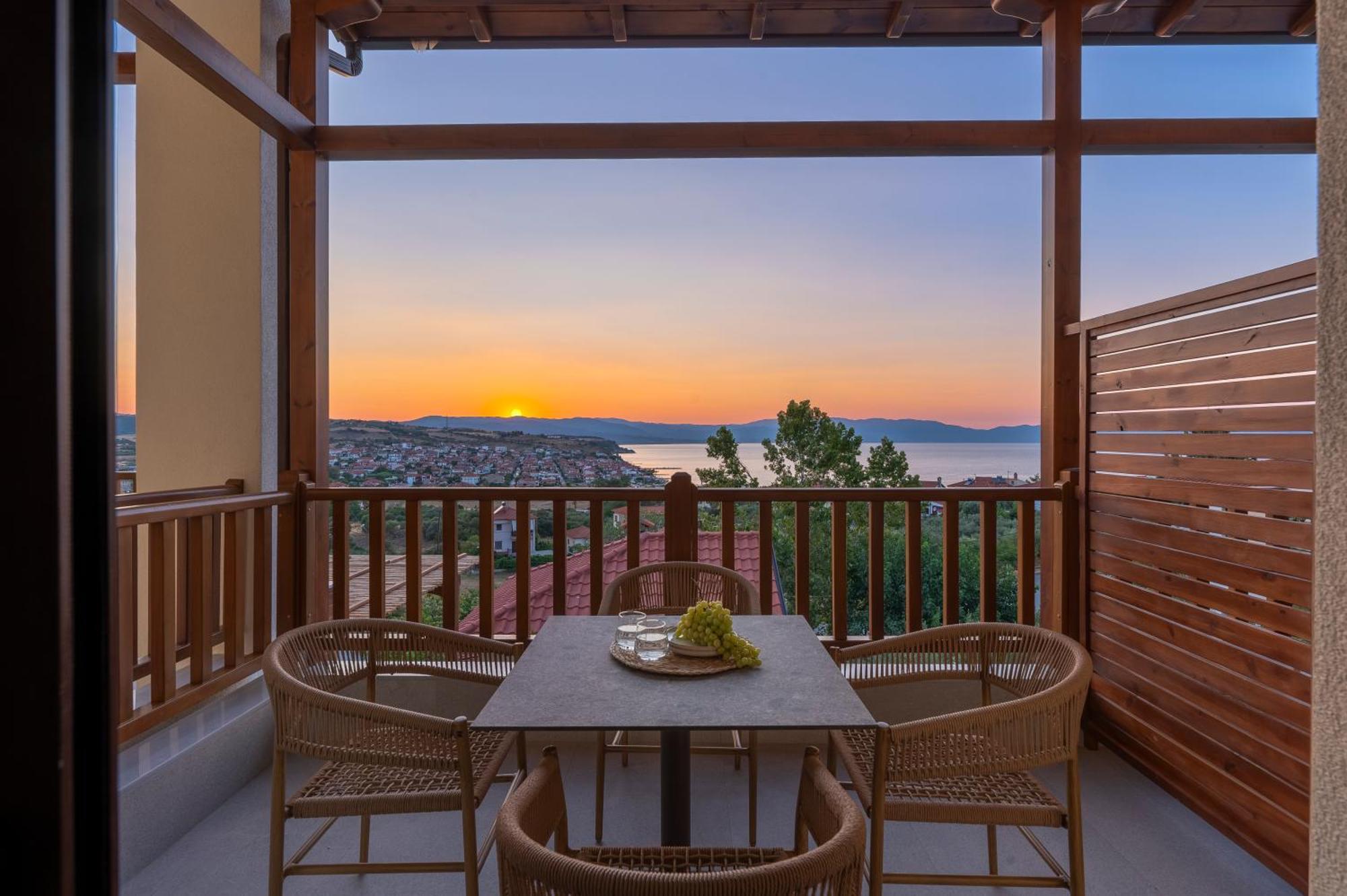 Anima Residence Nea Roda Bagian luar foto